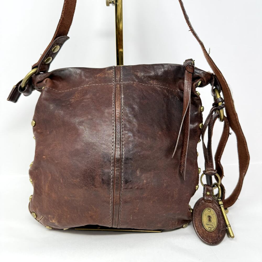 Fossil Vintage Brown Leather Studded Crossbody Shoulder Bag Key Charm Boho VTG